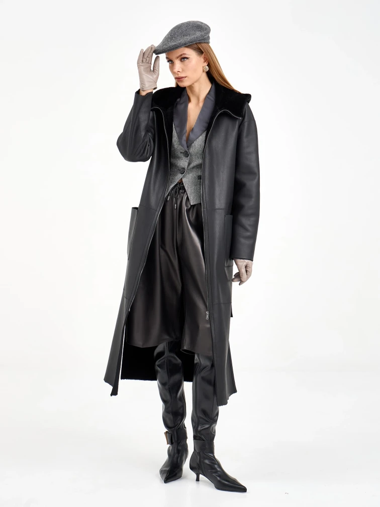 Длинная женская дубленка с капюшоном 2071, черная, размер 50, артикул 65060-1