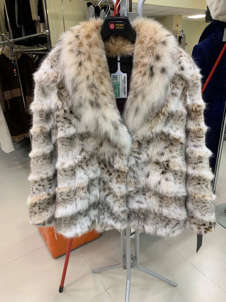 Женская шуба из меха рыси М850, натуральный, размер 48, артикул 65330-0