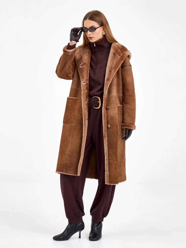 Длинная женская дубленка с капюшоном 2079, коричневая, размер 44, артикул 65120-1