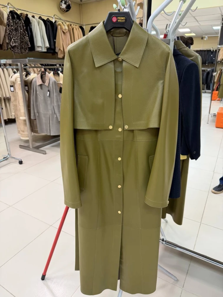 Зеленый женский длинный кожаный плащ 3103, размер 44, артикул 92130-0