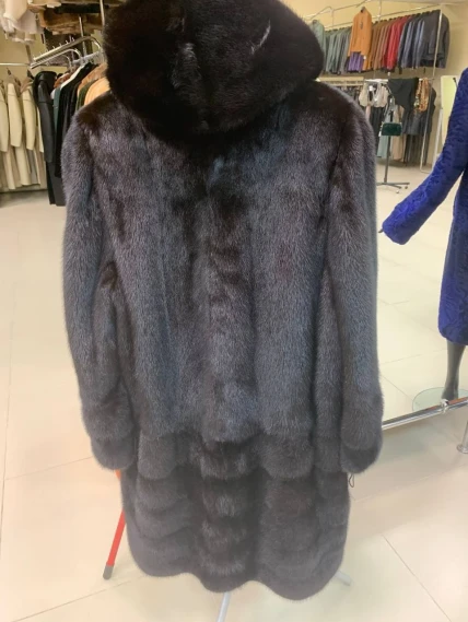 Шуба женская из меха норки с капюшоном М-102-1221, коричневая, размер 60, артикул 65430-1