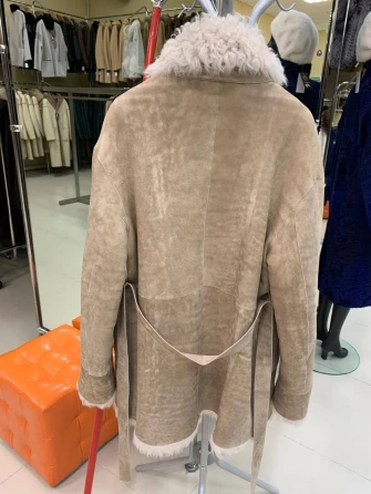 Короткая женская дубленка из тиградо 2078-1