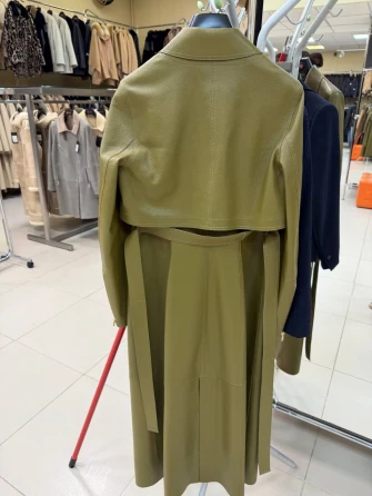 Зеленый женский длинный кожаный плащ 3103-1